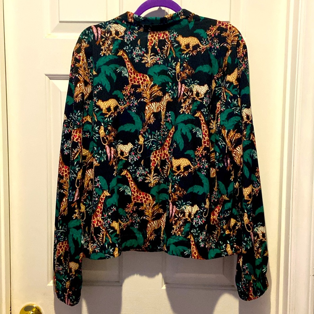 Lilly Pulitzer Luxletic Jacket-NWOT-XL- Dancing In The Moonlight - Picture 3 of 11